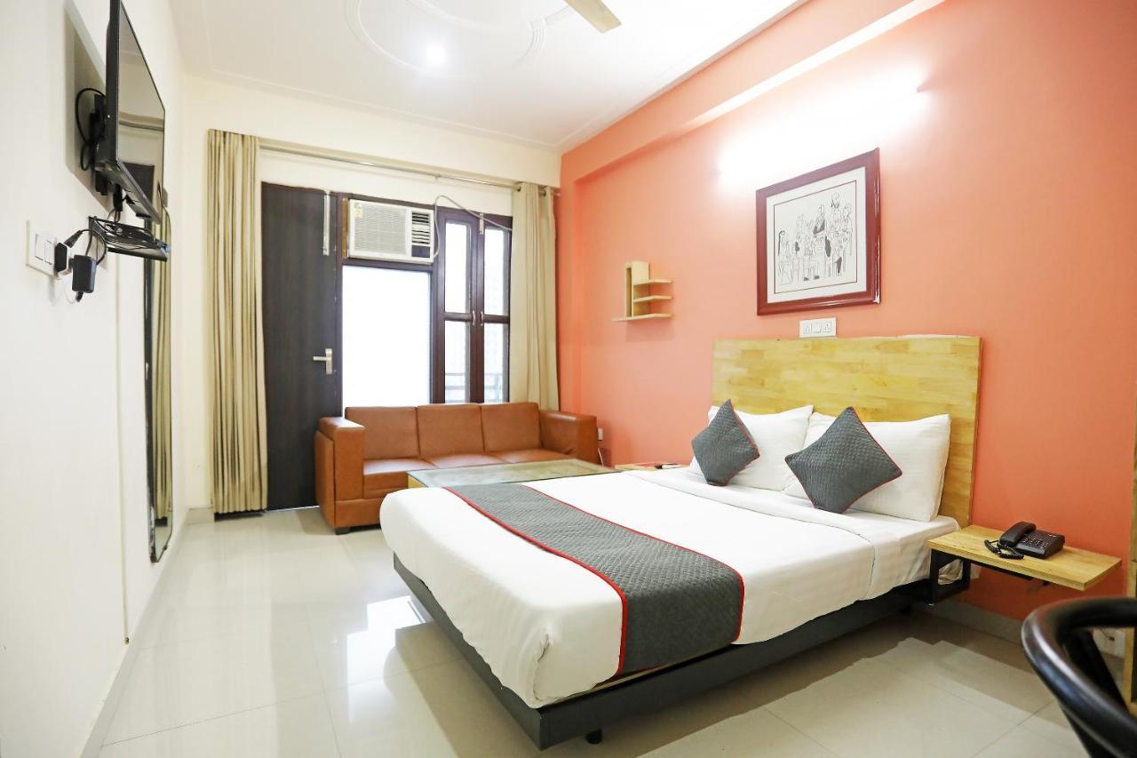 Hotel Super Townhouse Cloud Bay, Near Genpact, Sector-69, Gurgaon Exterior foto