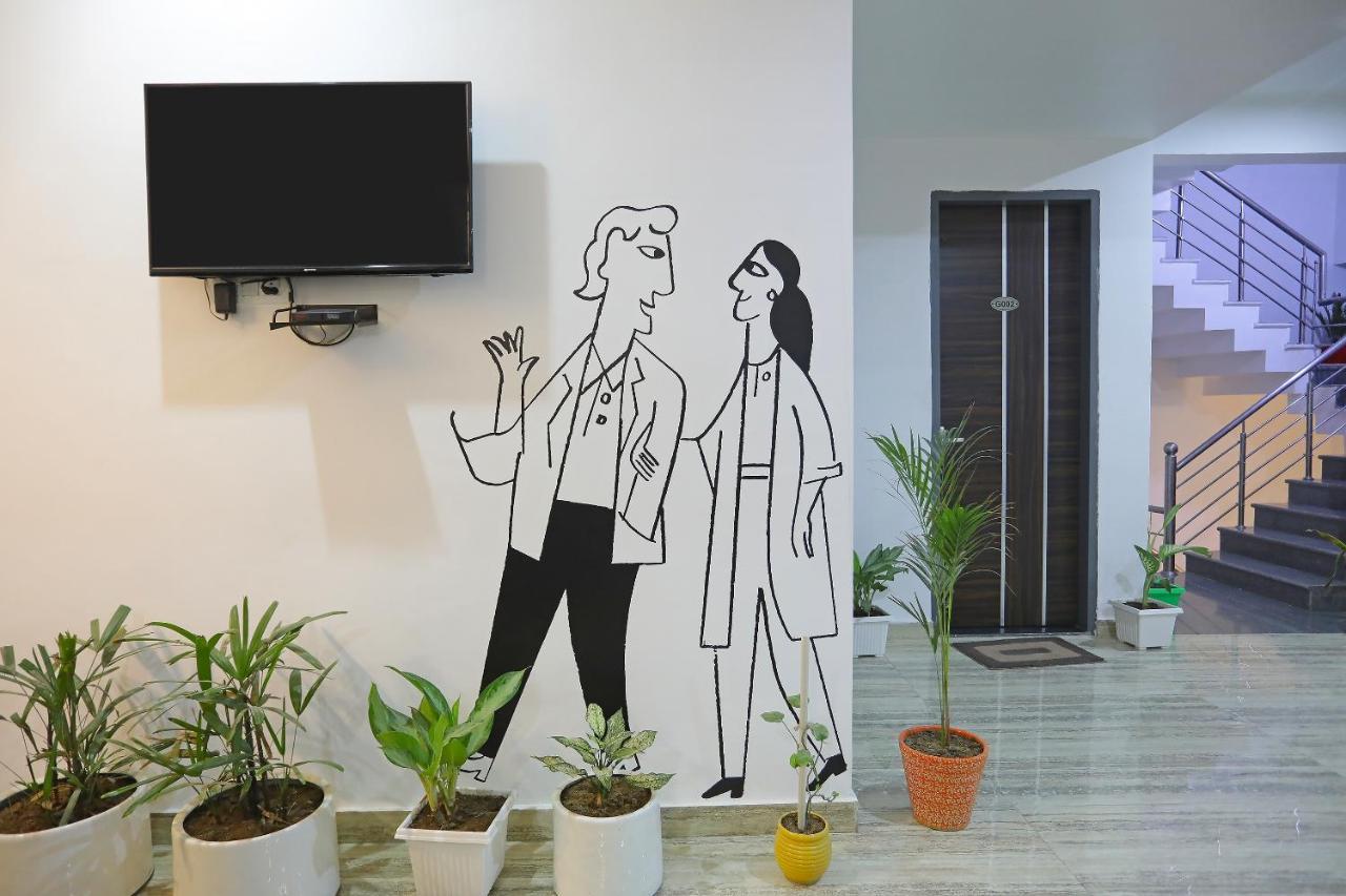 Hotel Super Townhouse Cloud Bay, Near Genpact, Sector-69, Gurgaon Exterior foto